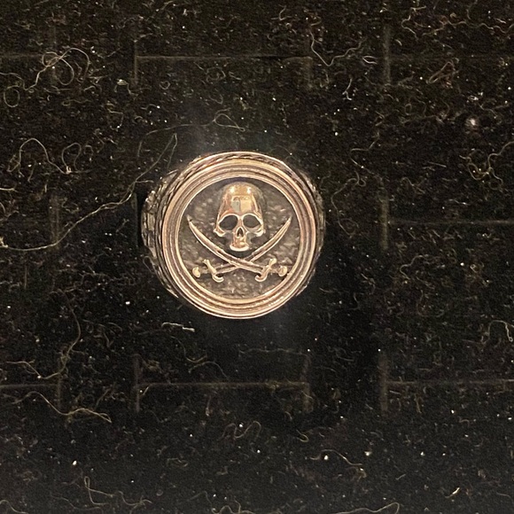 Men’s Stainless Steel Skull and Crossbones Ring